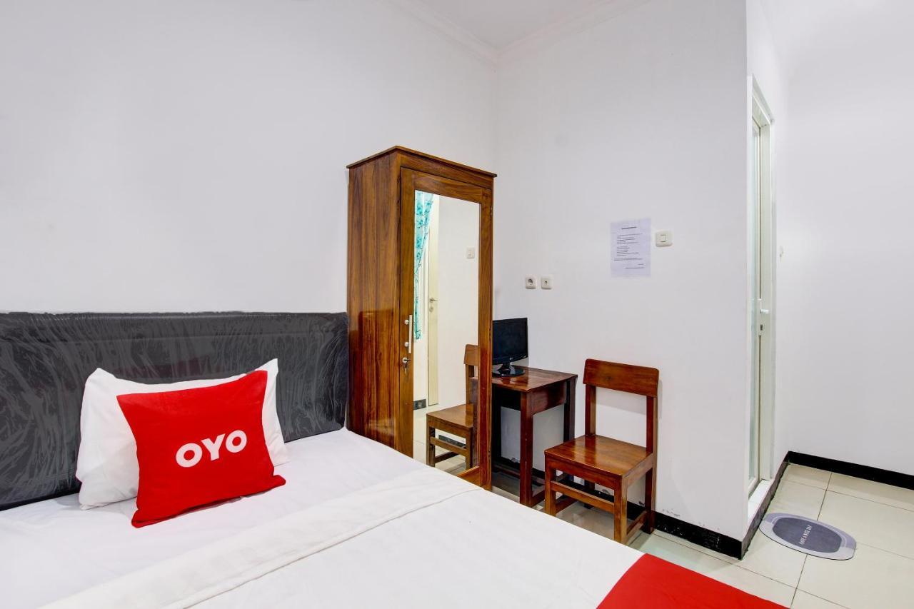 Oyo 92479 Pasadena House Hotel Krapyak Eksteriør billede